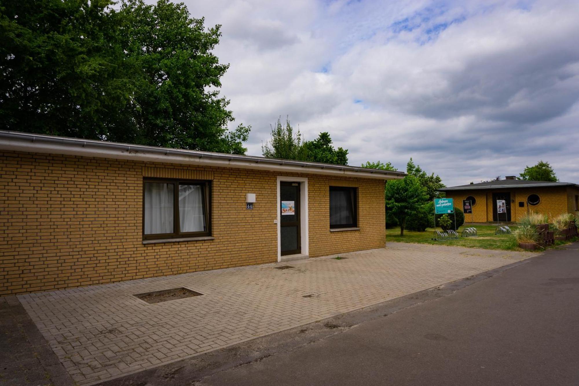 Haus Strandlust- Gemuetliches Studio Direkt Am Duemmer Apartamento Lembruch Exterior foto