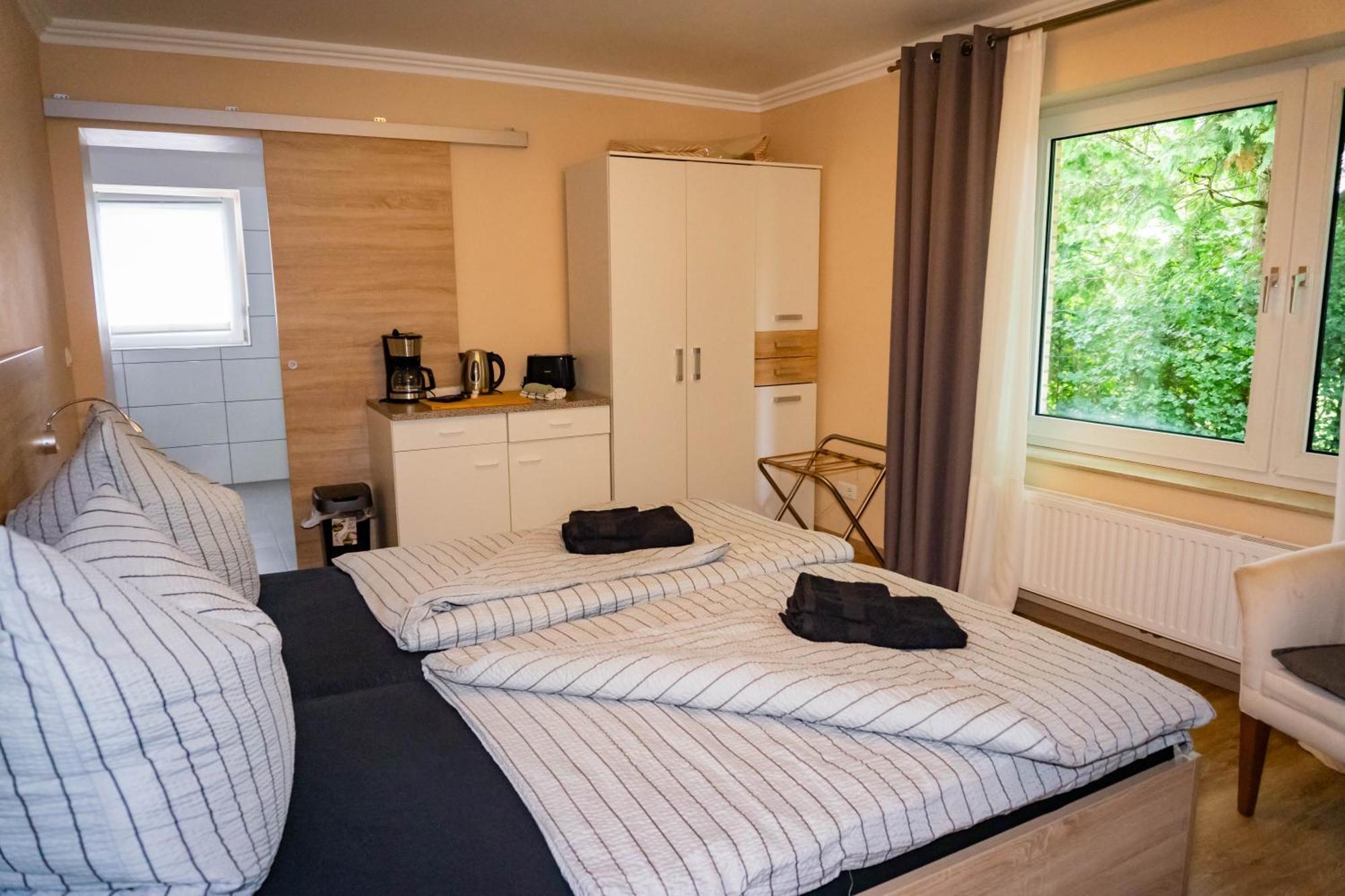 Haus Strandlust- Gemuetliches Studio Direkt Am Duemmer Apartamento Lembruch Exterior foto